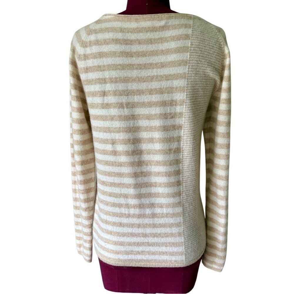 in Cahsmere Large Cashmere Cream Striped Box Neck Long Sleeve Sweater - Picture 2 of 8